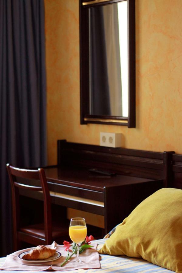 פוז Hotel Leyton מראה חיצוני תמונה